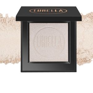 new highlighters! Bronzer Ice beautiful color